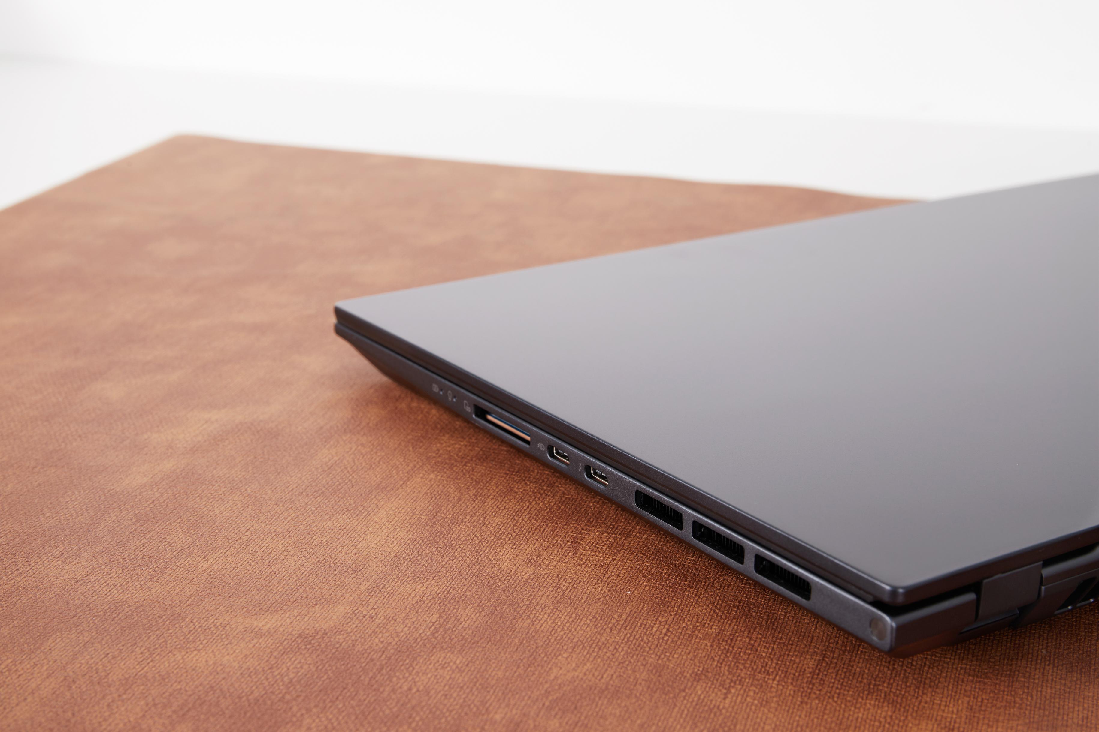 华硕笔记本电脑选购指南:轻松找到最适合你的系列与配置,告别选择困难