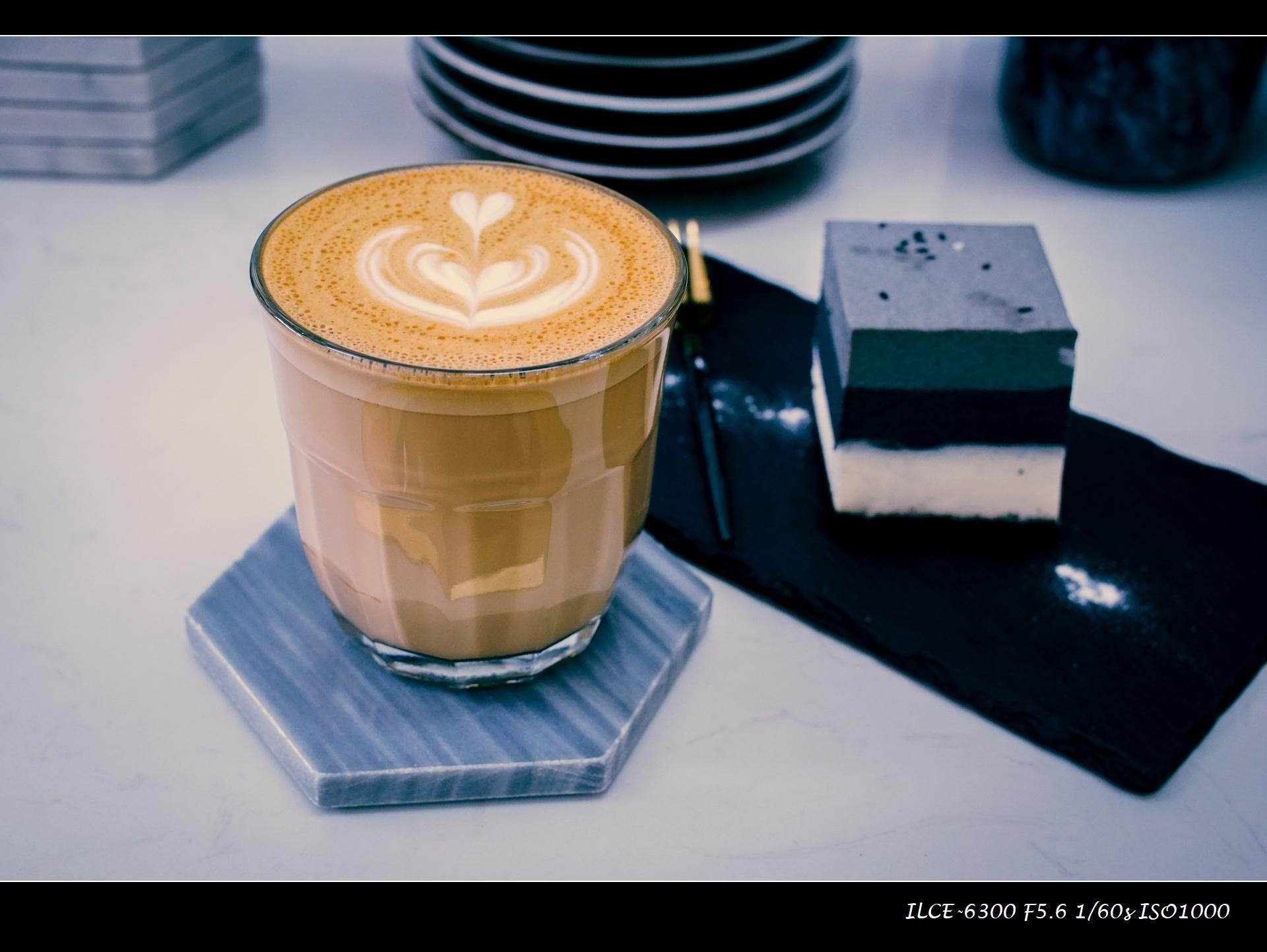 索尼a6300相机全面评测:轻松掌握专业摄影与4K视频拍摄技巧,告别选择困难