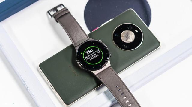 华为GT2 Pro智能手表深度评测:长续航健康管理,都市精英的便捷生活伴侣
